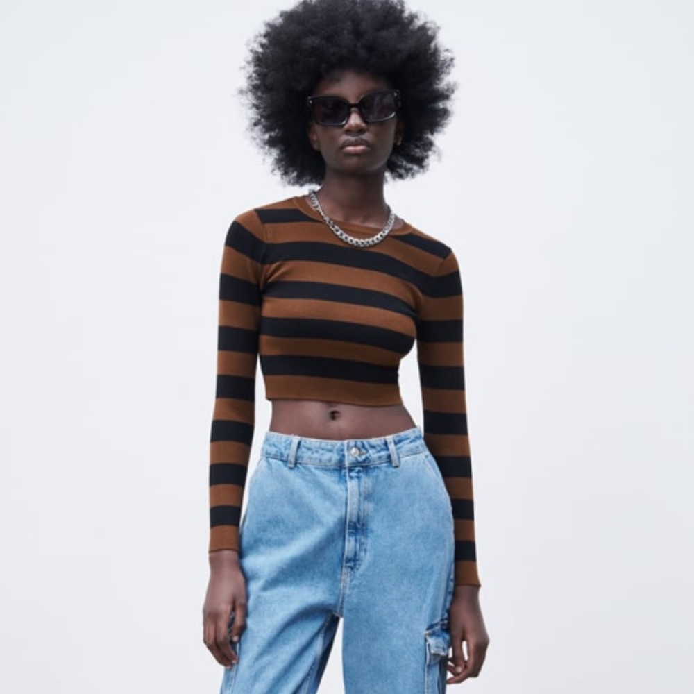 Zara cropped black and white ribbed knit sweater small